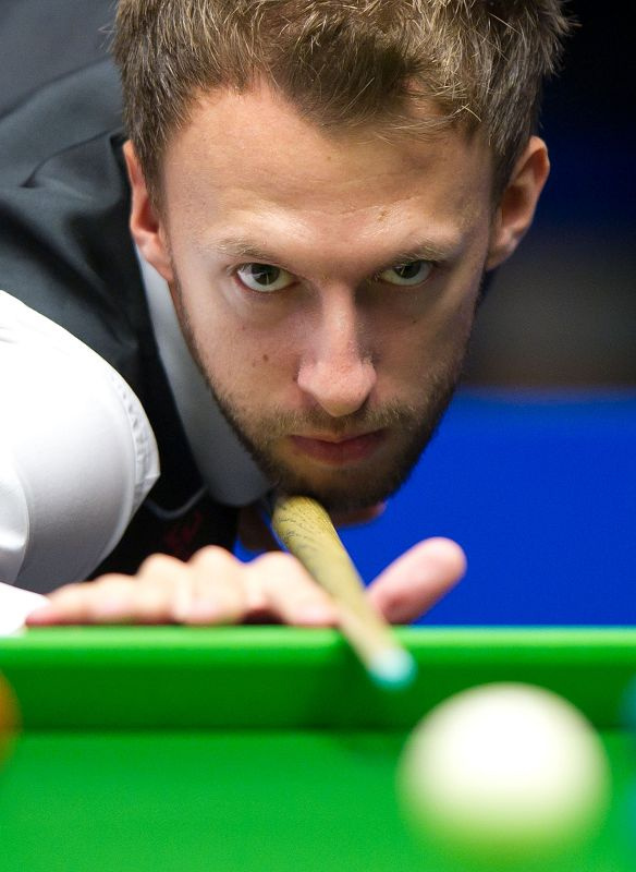 待的年轻球 待的年轻球